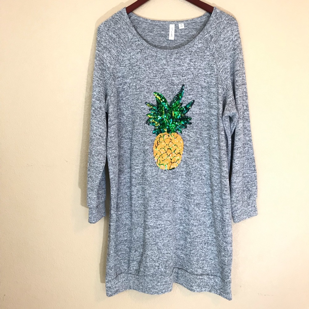 Gray long sleeved dress with sequin pineapple sz L